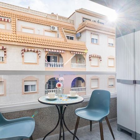 Apartamento Centrico Con Garaje Torrevieja Exterior foto