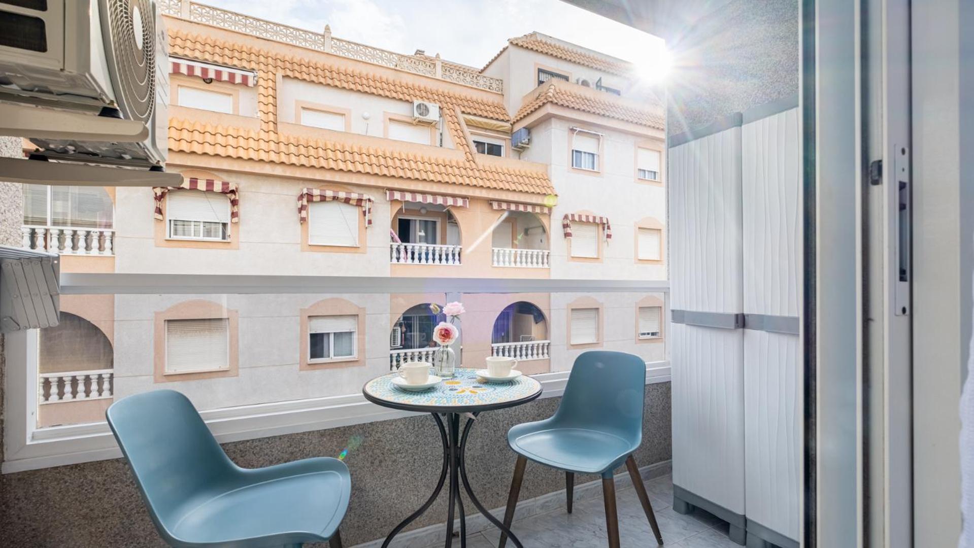Apartamento Centrico Con Garaje Torrevieja Exterior foto